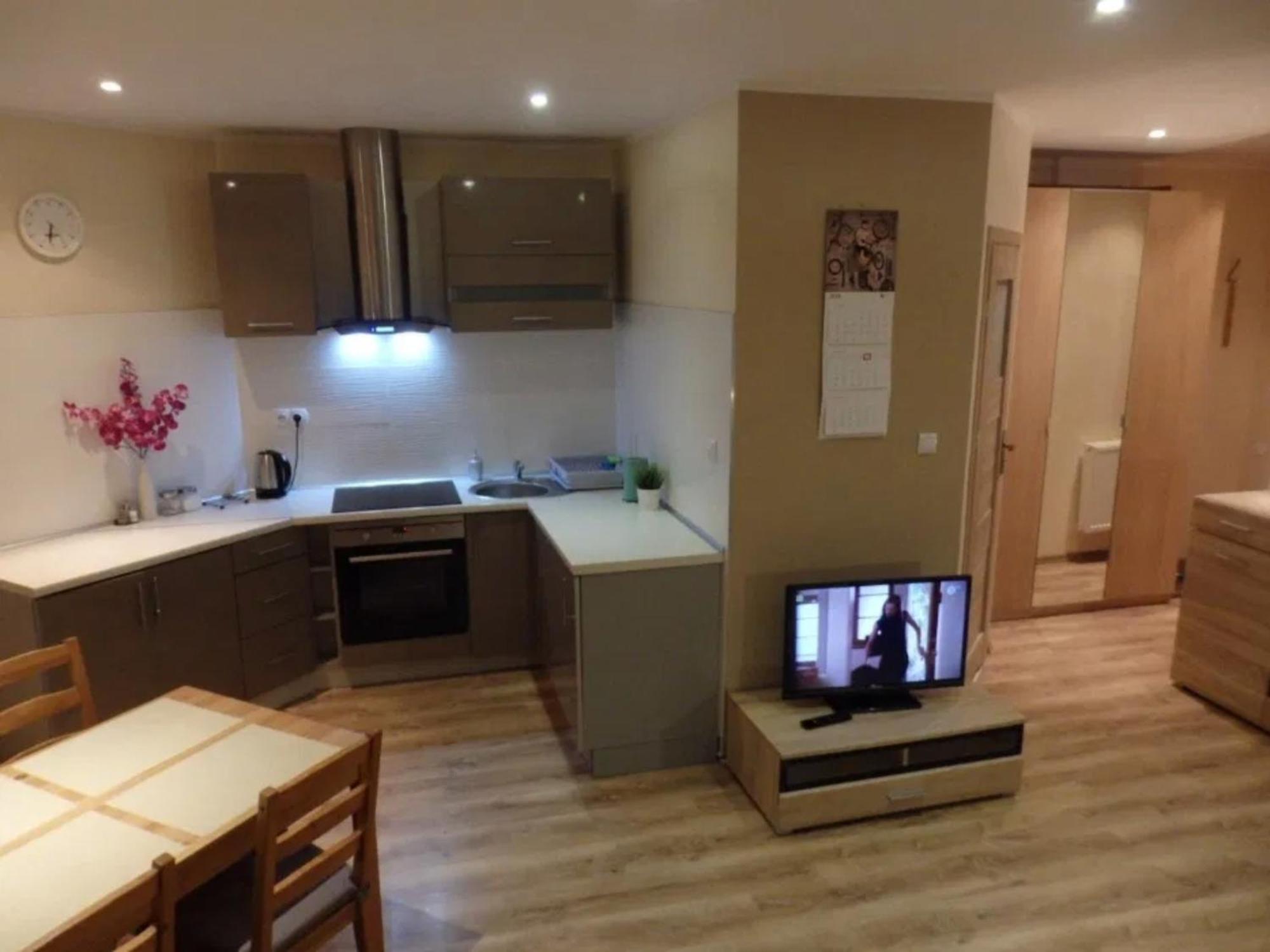 Luna Apartment *